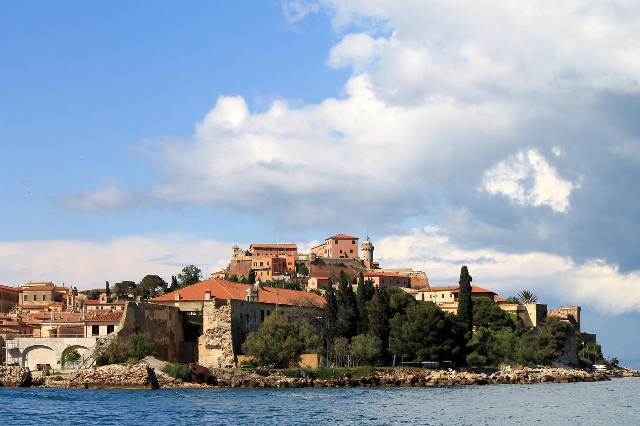 Suite Del Ponticello Portoferraio Exterior photo